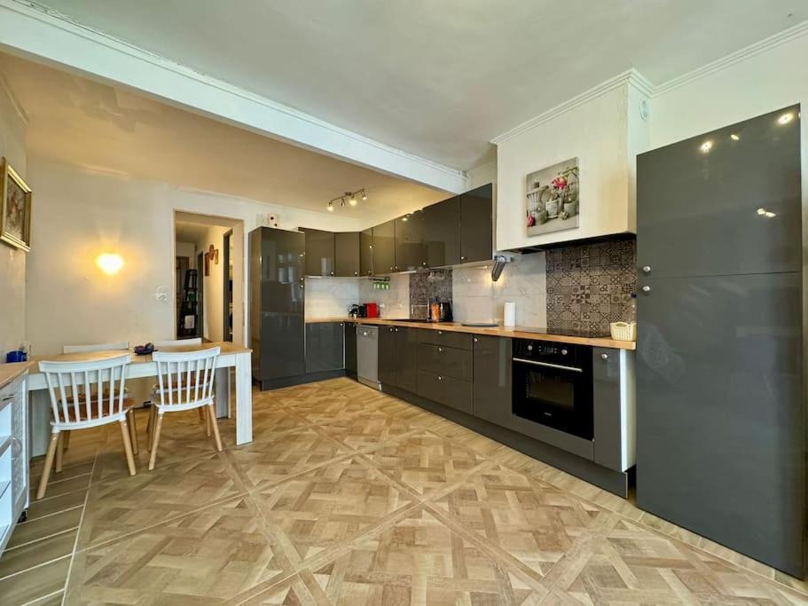 Le Refuge Du Coquelicot Apartment Beziers Luaran gambar